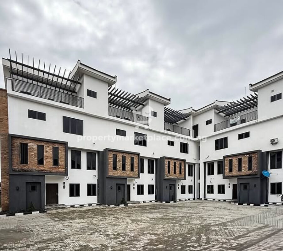 Luxury 5 bedroom terrace duplex with open rooftop