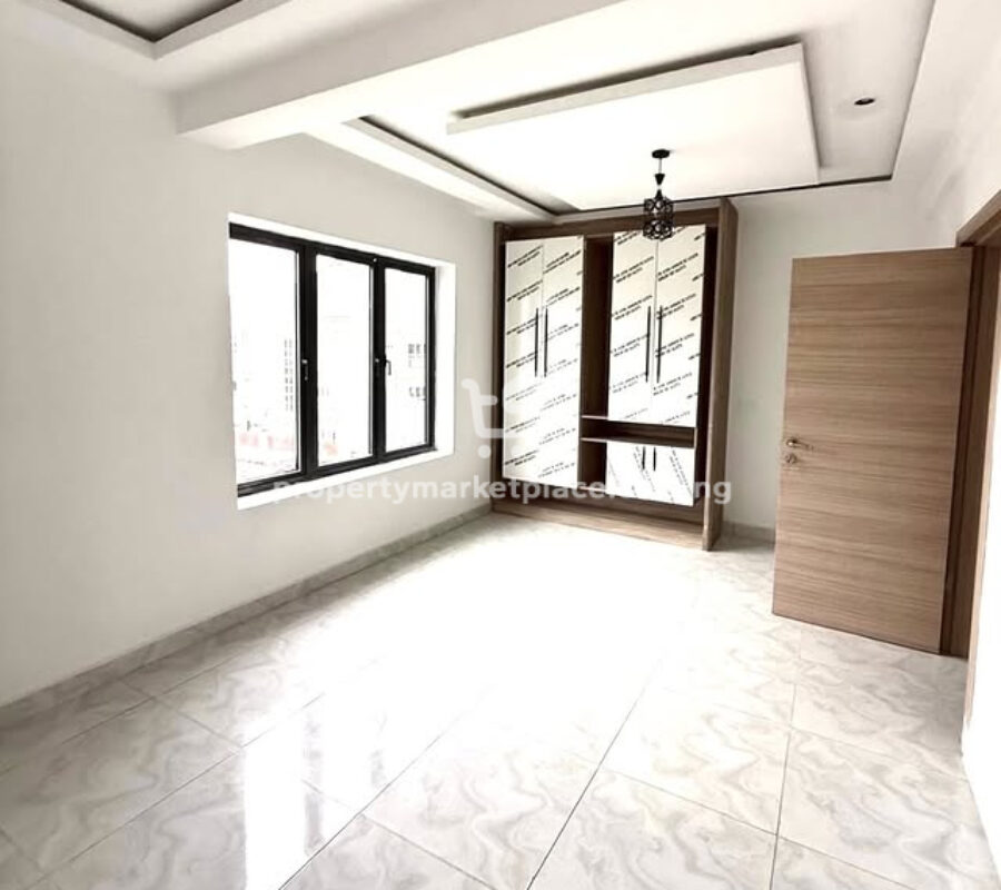 Luxury 5 bedroom terrace duplex with open rooftop