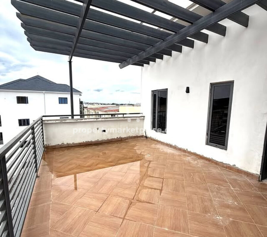 Luxury 5 bedroom terrace duplex with open rooftop