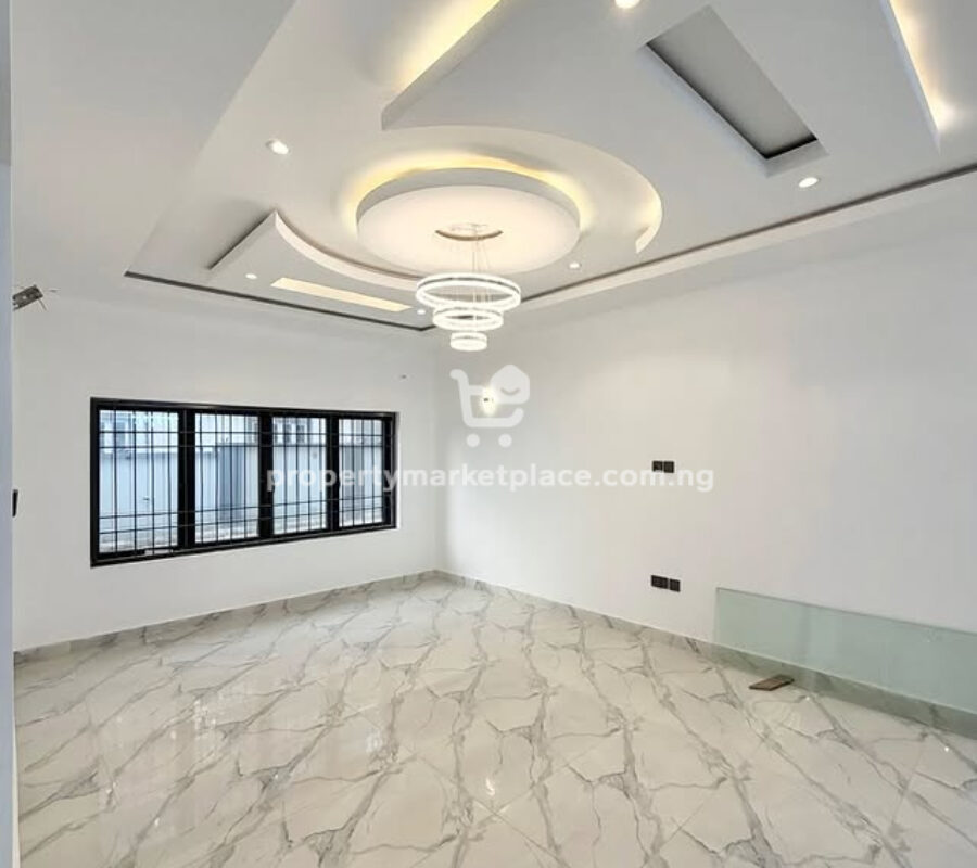 Nicely finished 4 bedroom terrace duplex with a room Bq