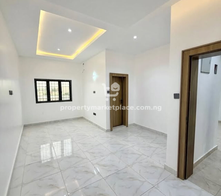 Nicely finished 4 bedroom terrace duplex with a room Bq