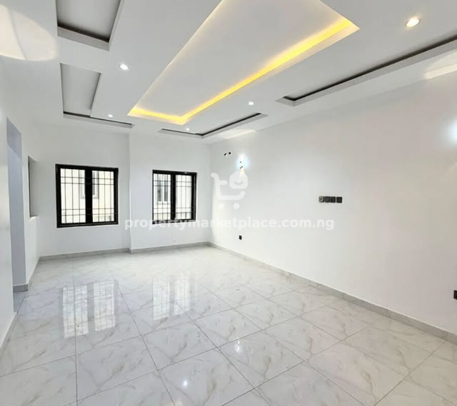 Nicely finished 4 bedroom terrace duplex with a room Bq
