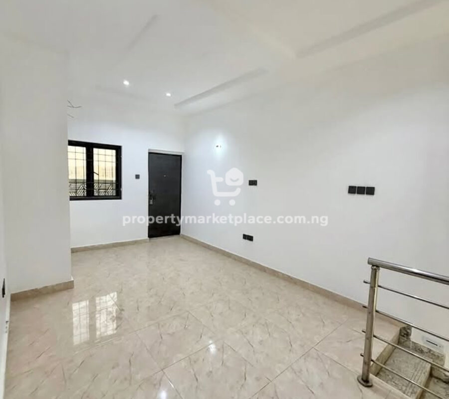 Nicely finished 4 bedroom terrace duplex with a room Bq