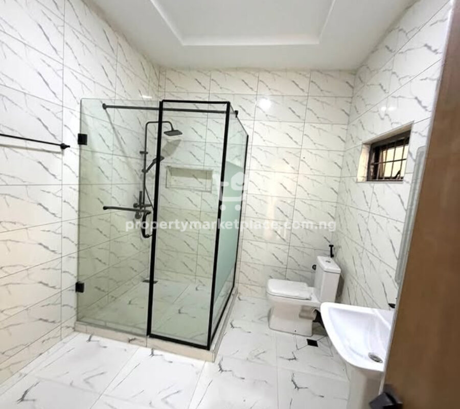 Nicely finished 4 bedroom terrace duplex with a room Bq