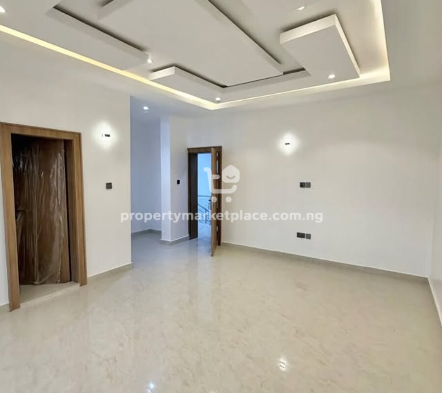 Nicely finished 4 bedroom terrace duplex with a room Bq