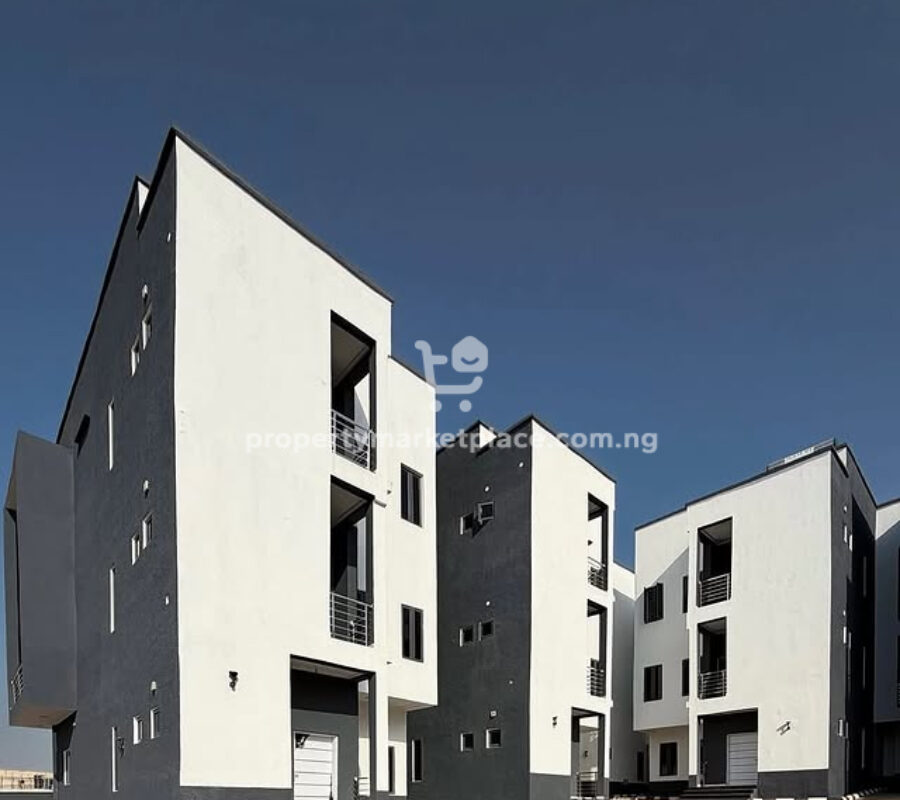 4 bedroom terrace duplex with a room Bq