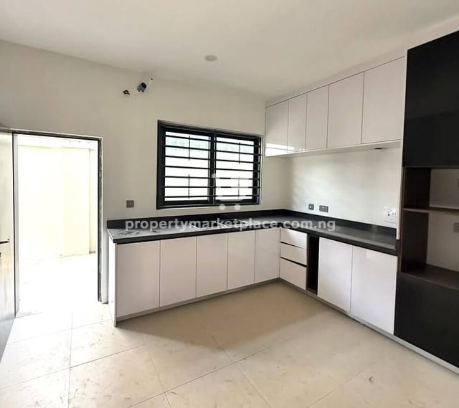 Superbly finished 4 bedroom terrace duplex with Bq