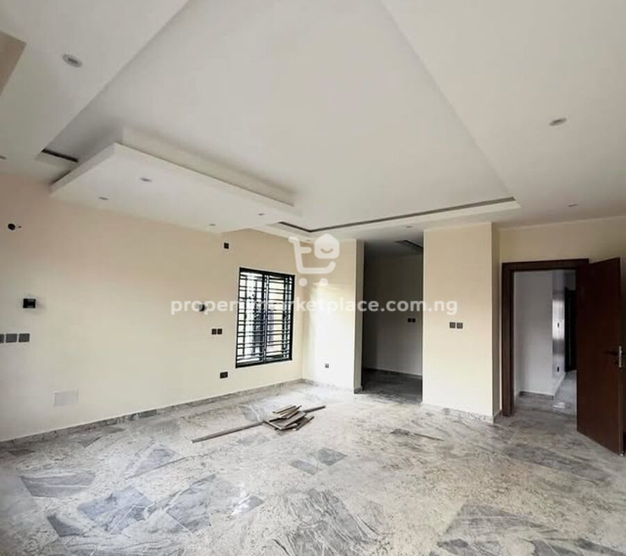 Exquisitely finished 4 bedroom detached duplex with Bq