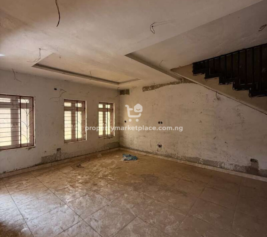 Distress Sale: 4 bedroom terrace duplex & Bq – corner unit