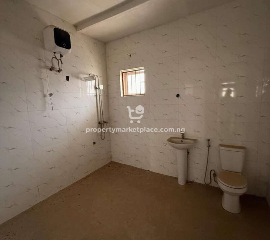 Distress Sale: 4 bedroom terrace duplex & Bq – corner unit