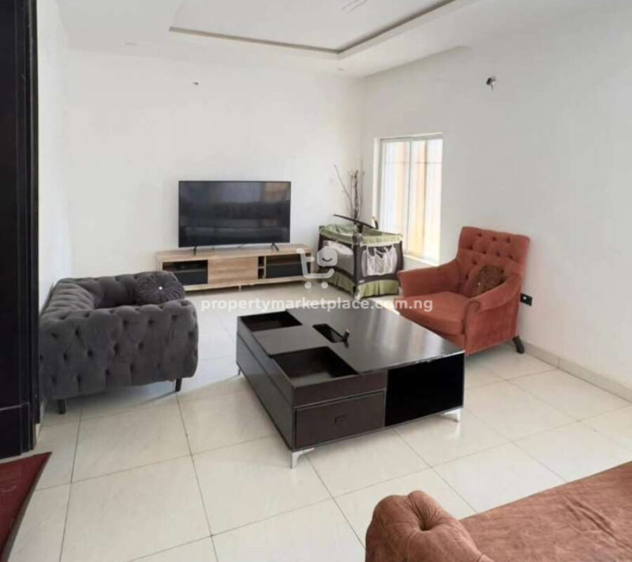 4 bedroom terrace duplex with a room Bq