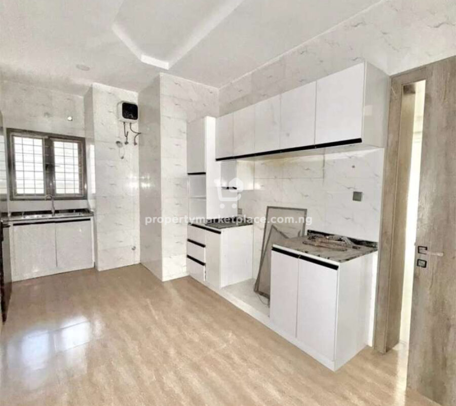 Tastefully finished 3 bedroom flat