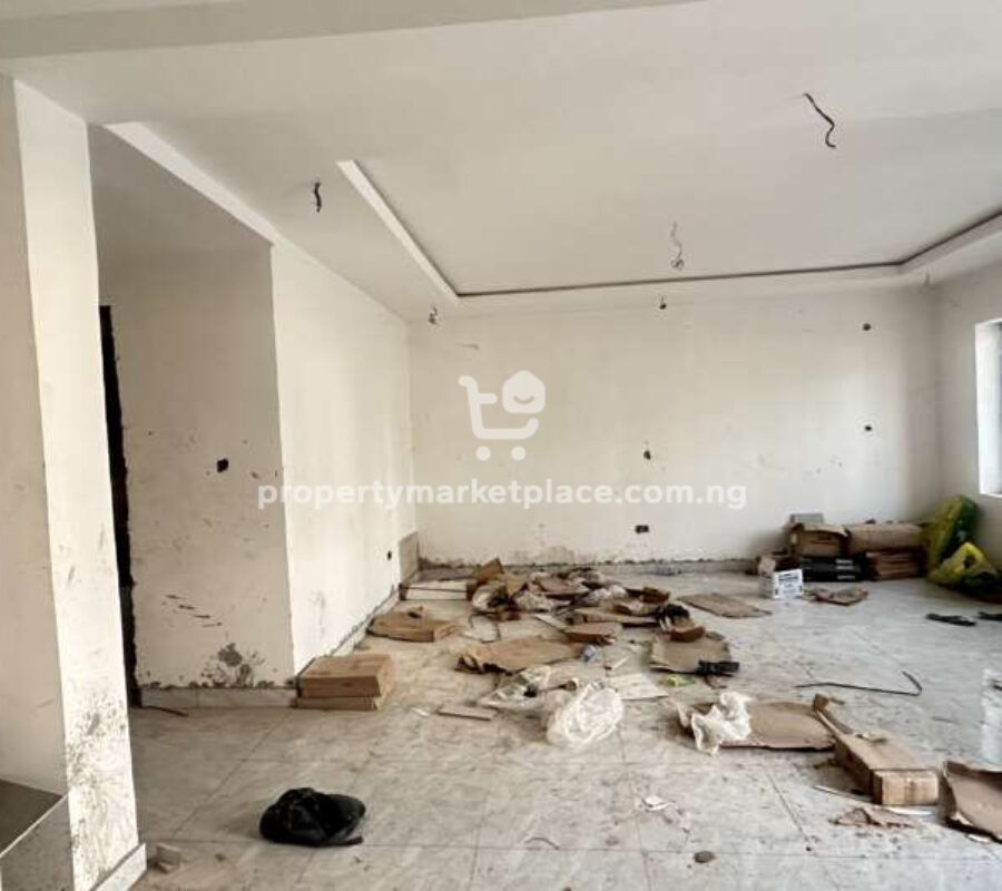 Spacious 4 bedroom terrace duplex with Bq in a serene estate