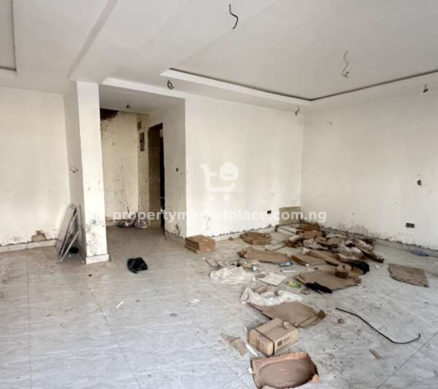 Spacious 4 bedroom terrace duplex with Bq in a serene estate