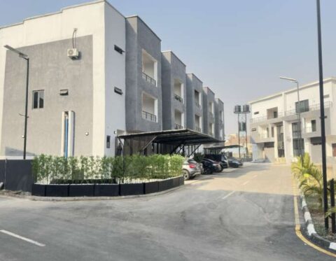 Spacious 4 bedroom terrace duplex with Bq in a serene estate