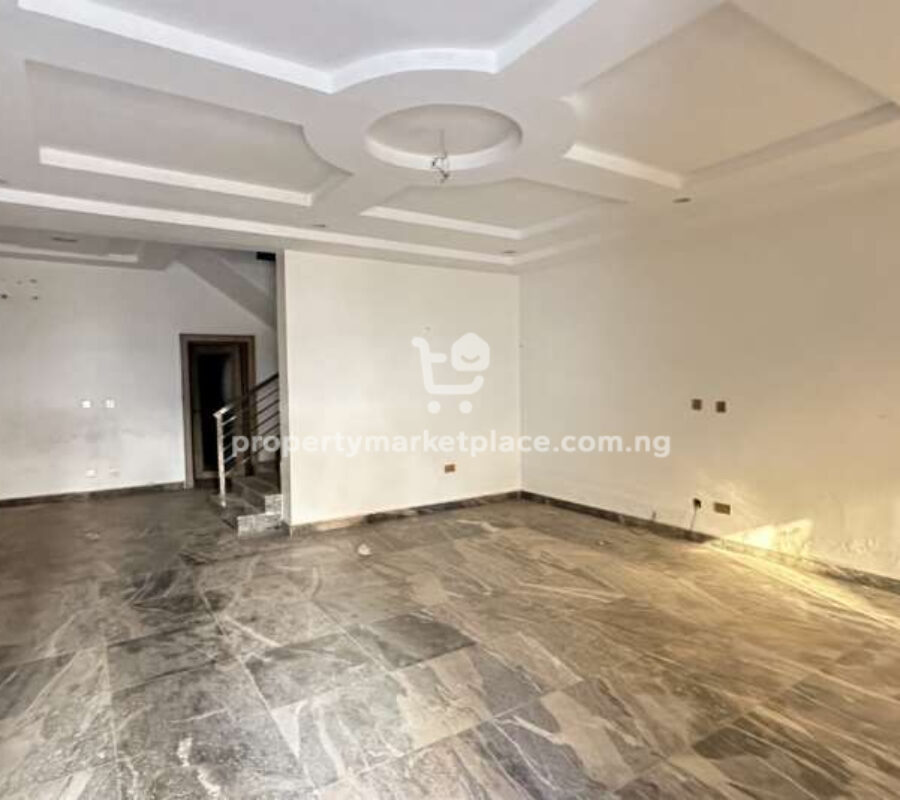 4 bedroom terrace duplex with a room Bq in a nice area
