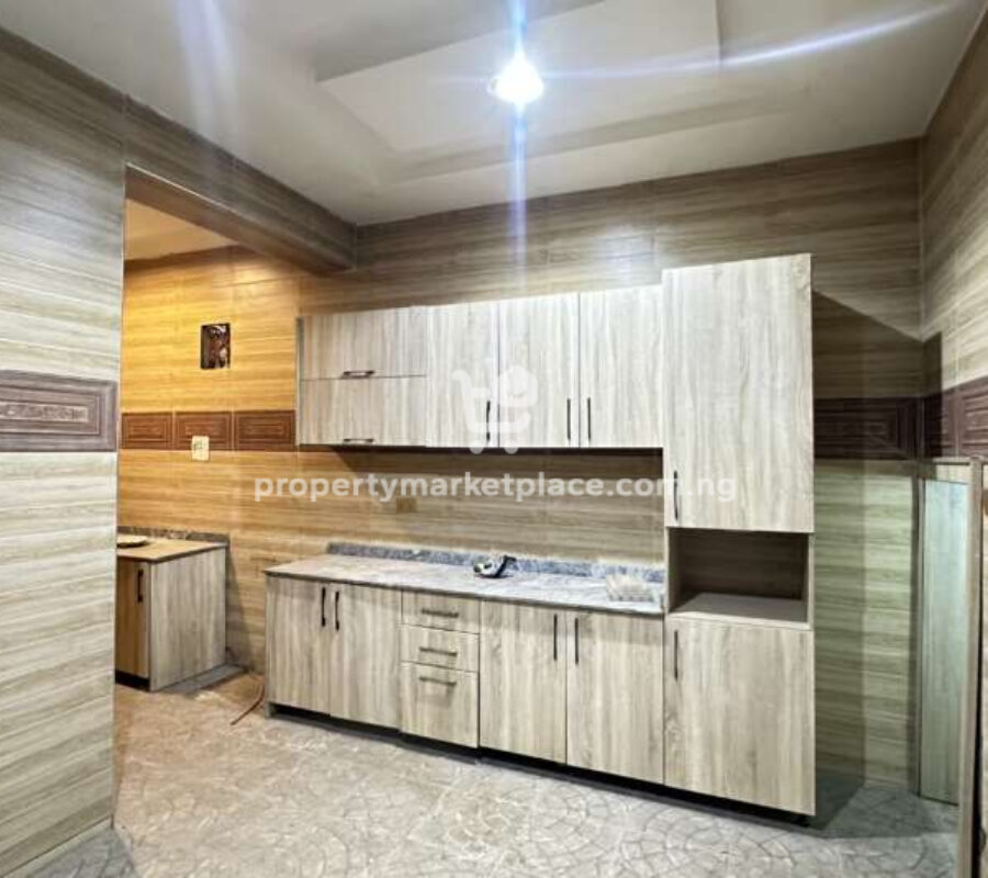 4 bedroom terrace duplex with a room Bq in a nice area