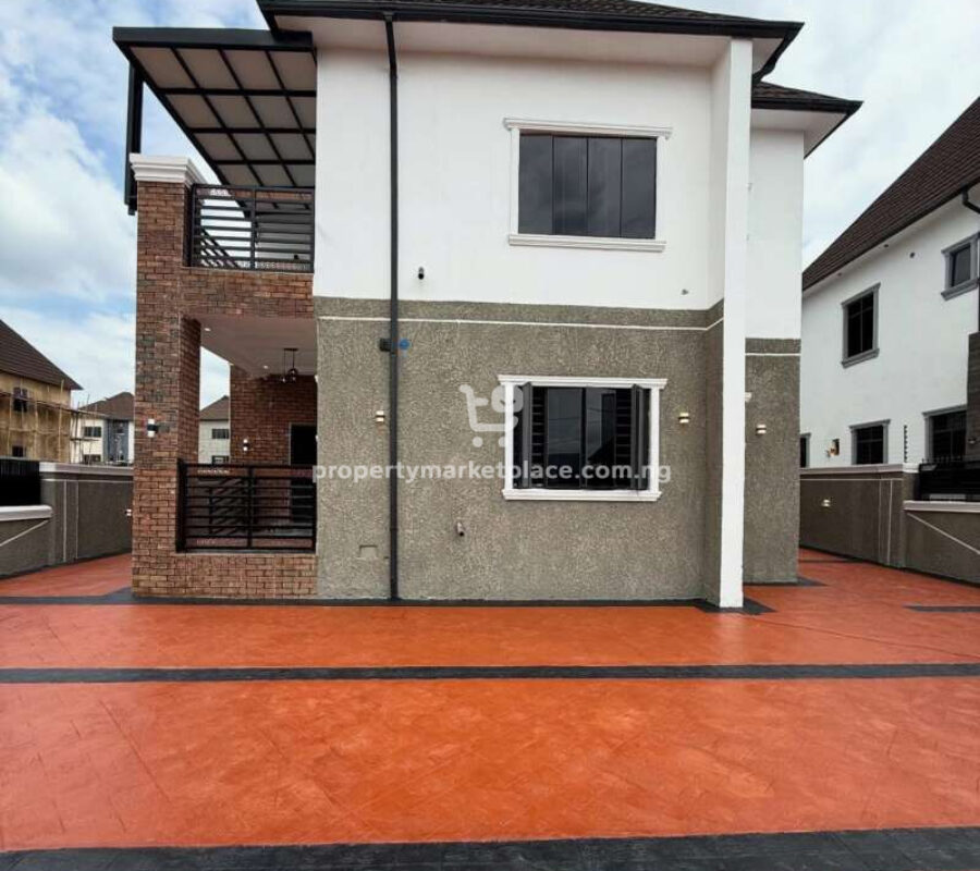 Nicely finished 4 bedroom detached duplex with Bq