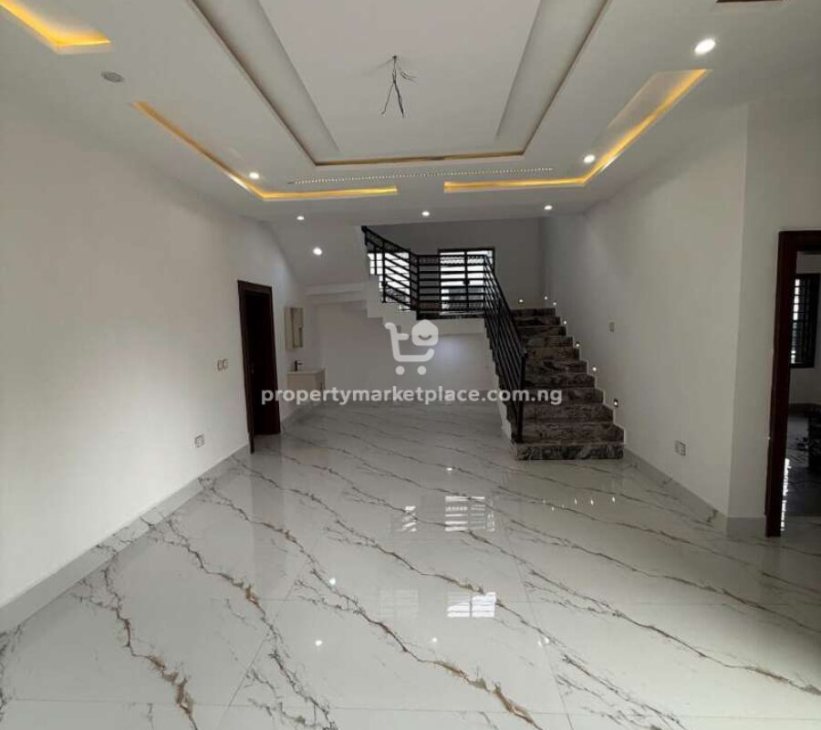 Nicely finished 4 bedroom detached duplex with Bq