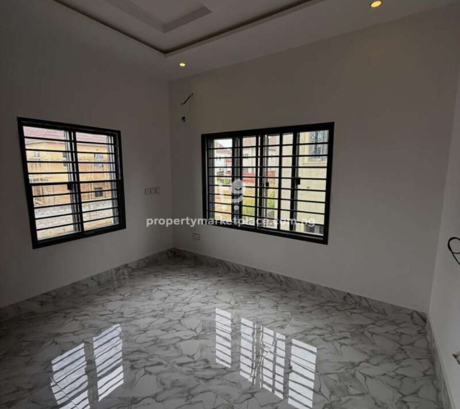 Nicely finished 4 bedroom detached duplex with Bq