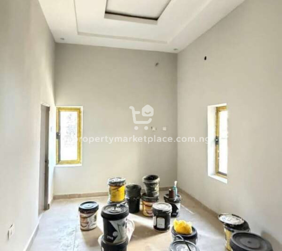 5 bedroom detached duplex with Bq