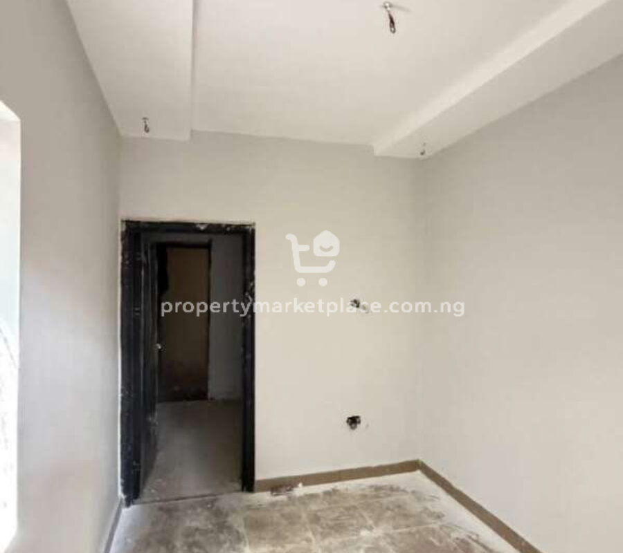 5 bedroom detached duplex with Bq