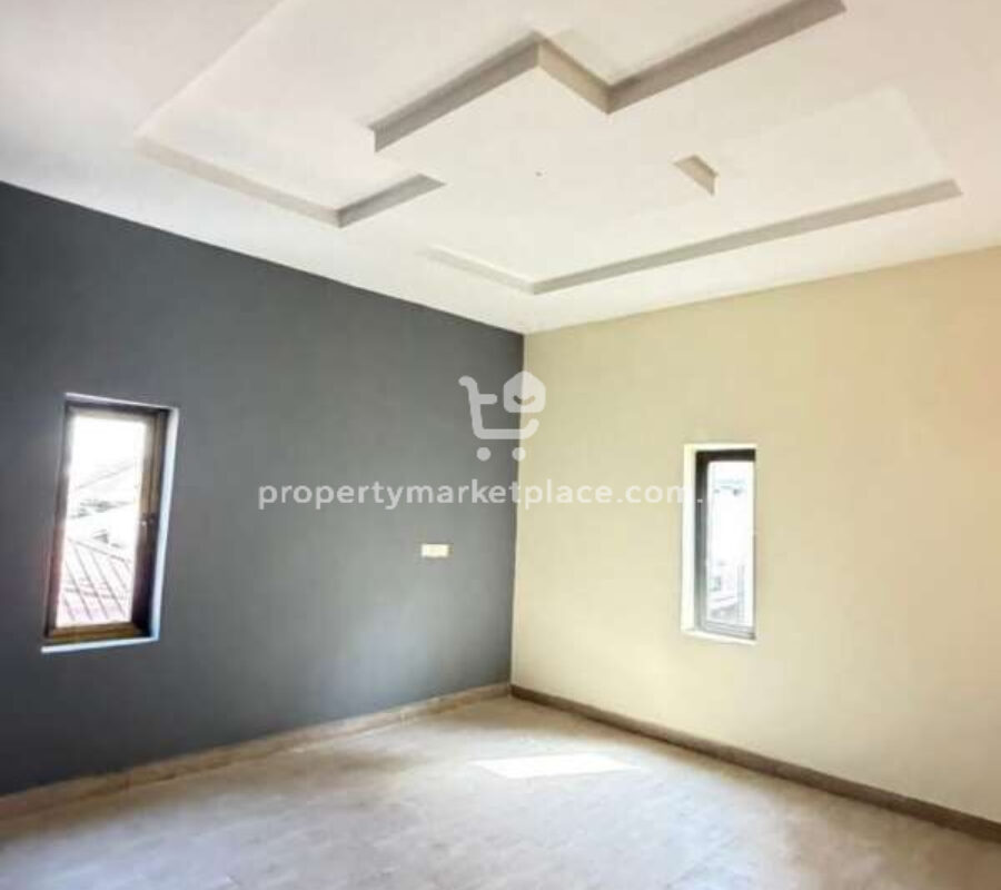 5 bedroom detached duplex with Bq