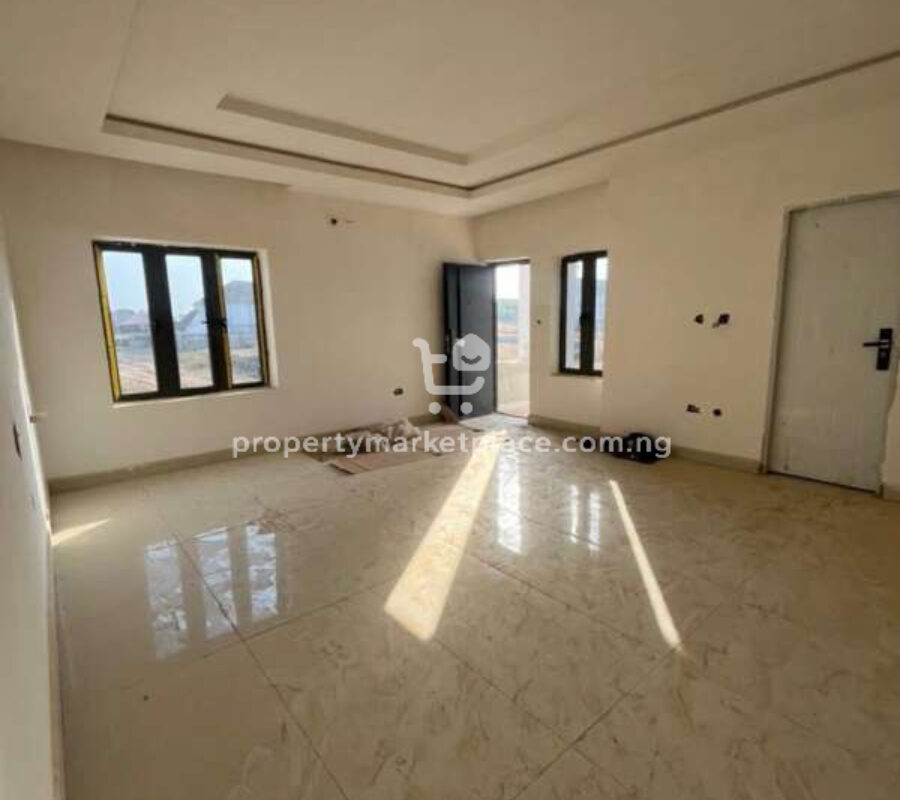 Spacious 4 bedroom terrace duplex with Bq