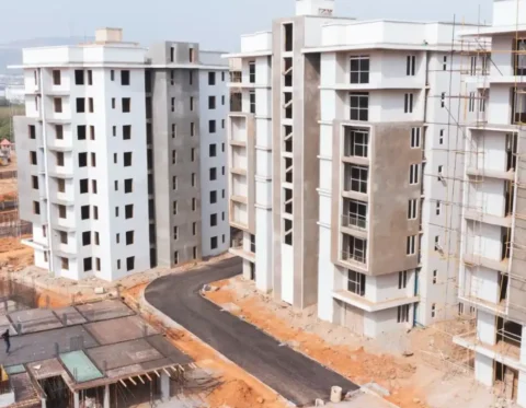Contemporary 3 bedroom apartment with Bq