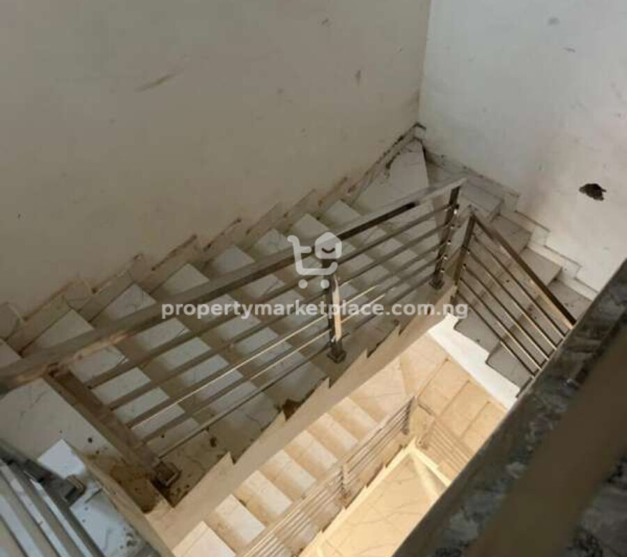 Nicely finished 5 bedroom detached duplex with private compound