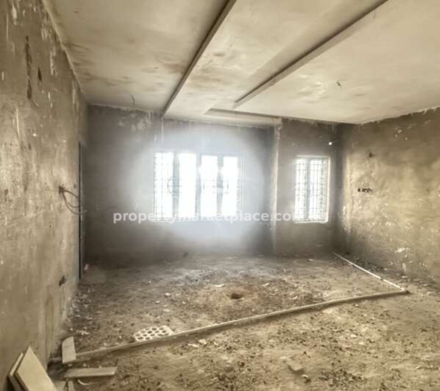 4 bedroom terrace duplex with Bq