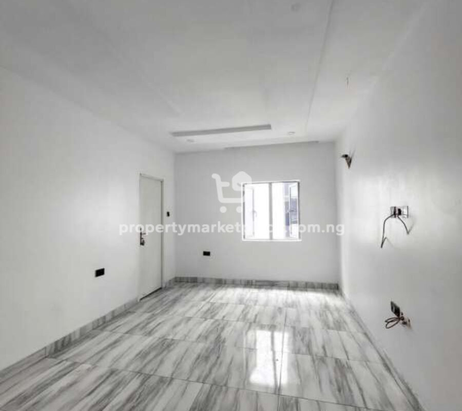 6 bedroom detached duplex with Bq