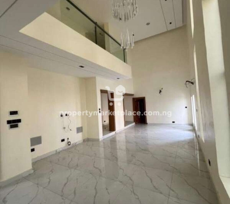 4 bedroom detached duplex with Bq
