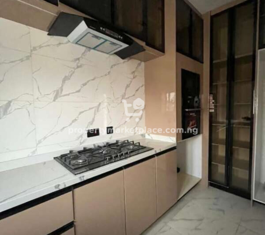 4 bedroom detached duplex with Bq