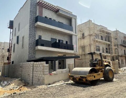 5 bedroom detached duplex with swimming pool