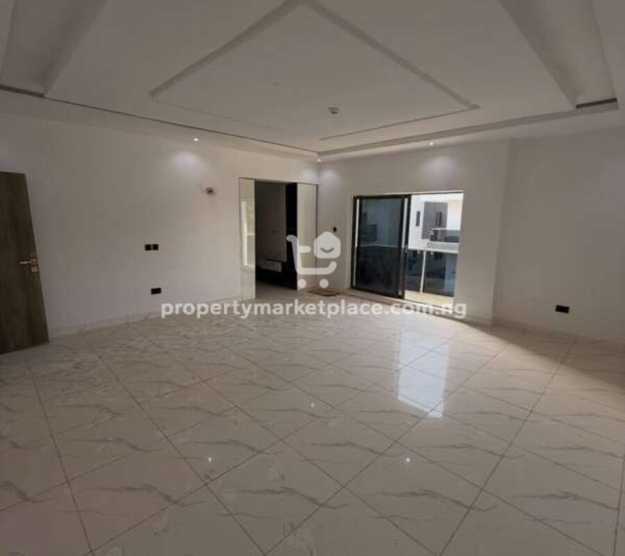 6 bedroom detached duplex with Bq