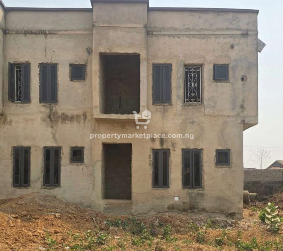 2 bedroom terrace duplex with Bq