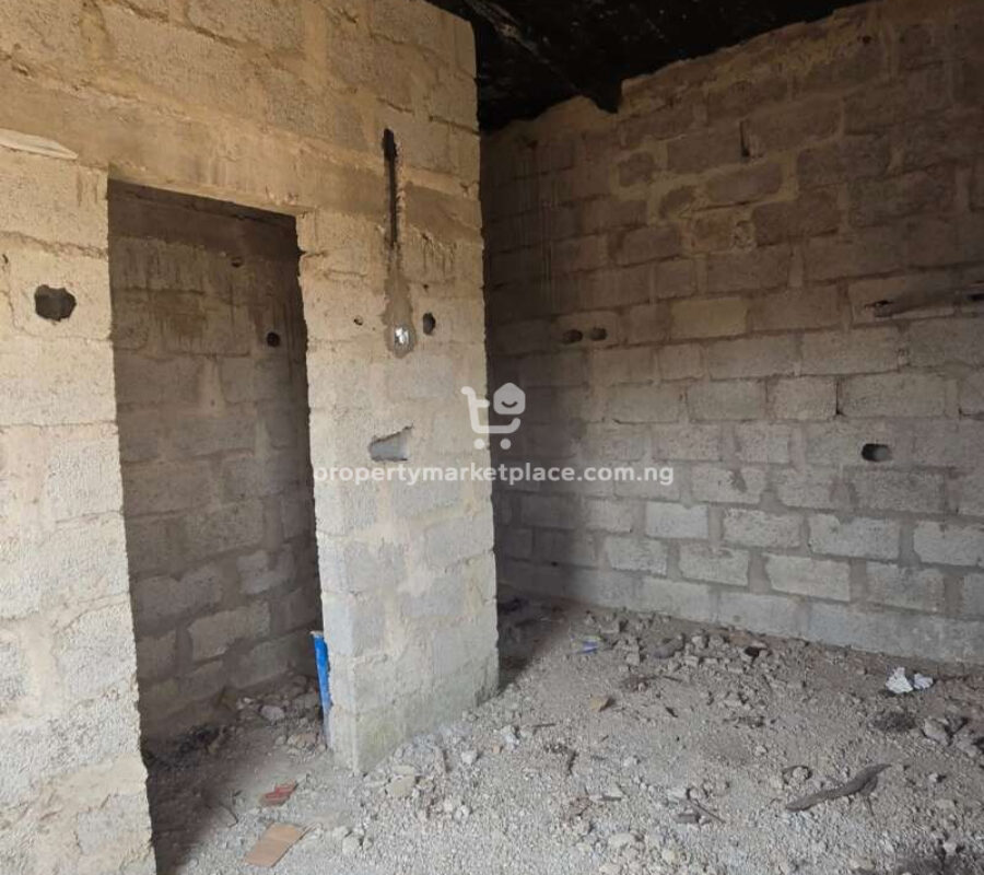 2 bedroom terrace duplex with Bq