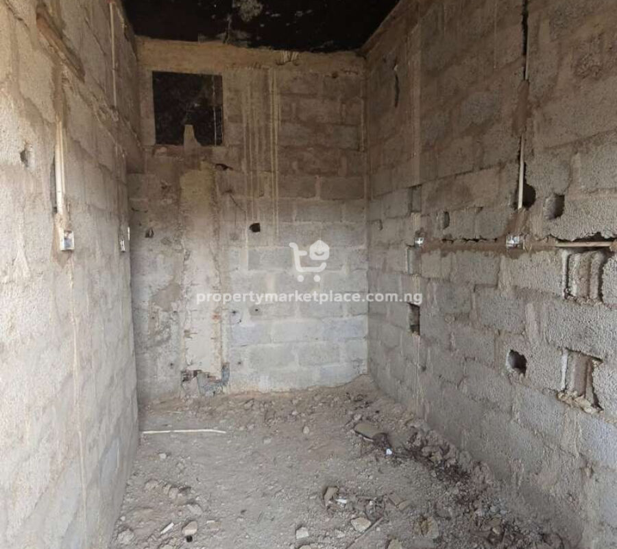 2 bedroom terrace duplex with Bq
