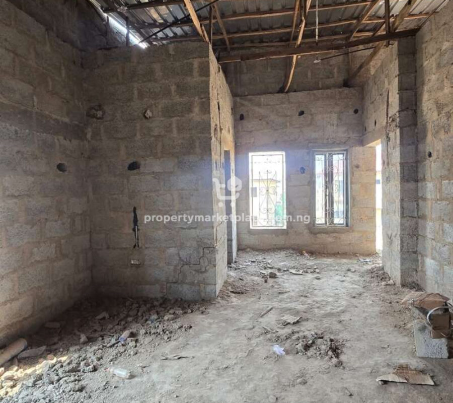 2 bedroom terrace duplex with Bq