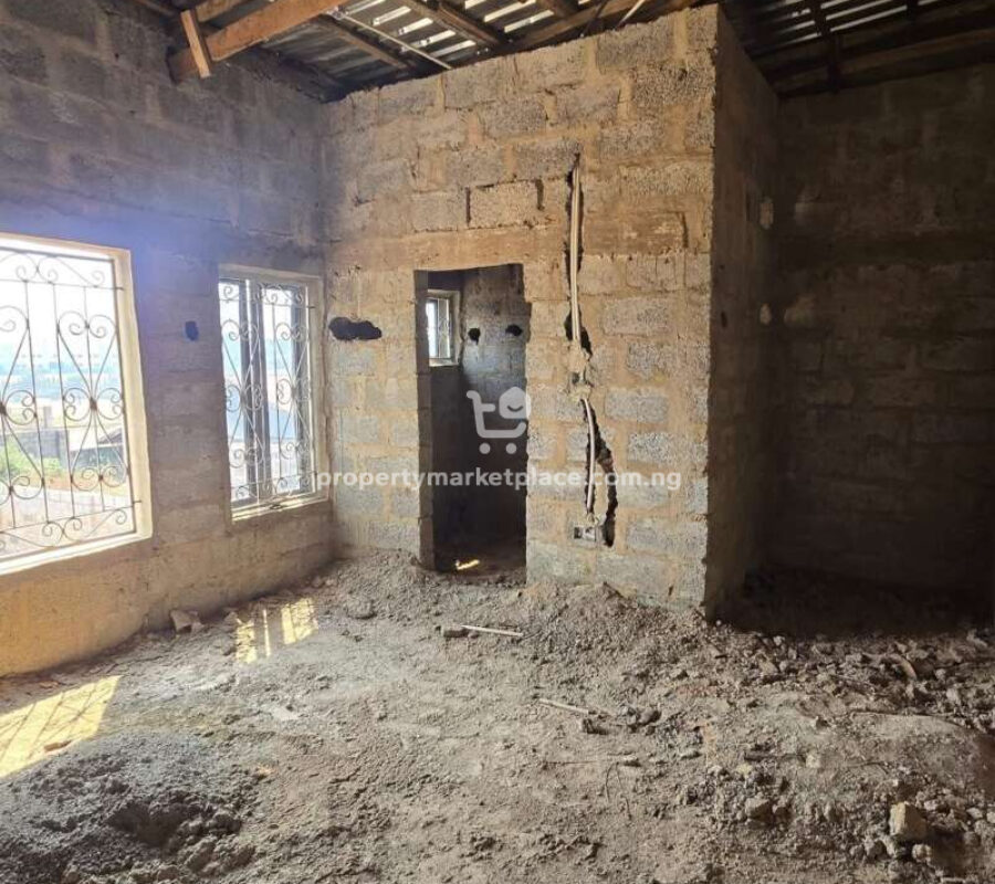 2 bedroom terrace duplex with Bq