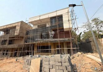 5 bedroom detached duplex with Bq