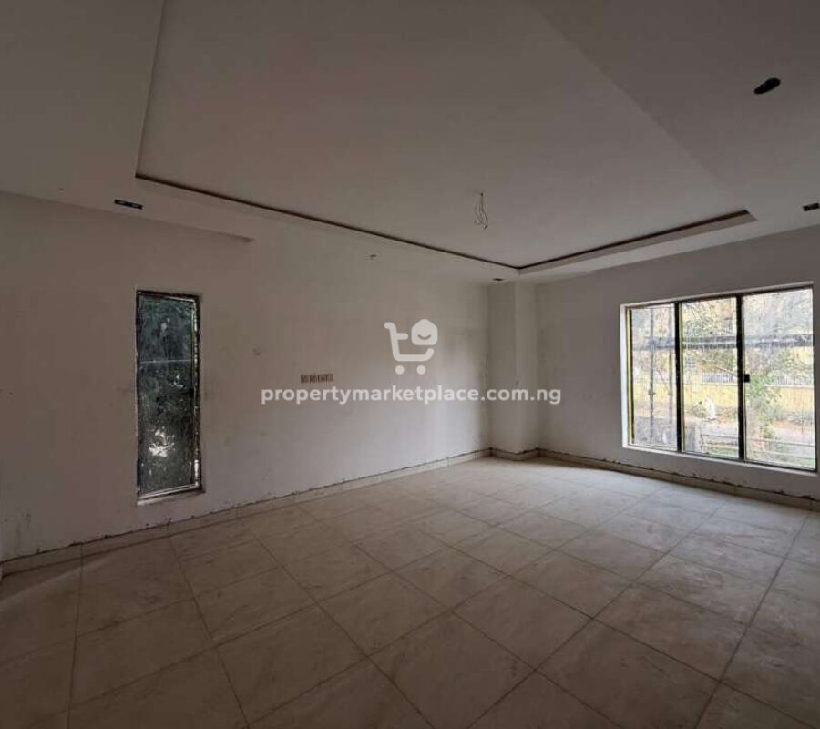 5 bedroom detached duplex with Bq