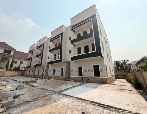 4 bedroom terrace duplex with Bq