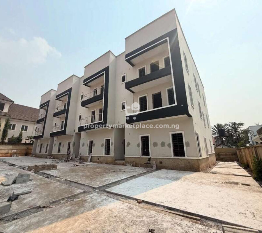 4 bedroom terrace duplex with Bq