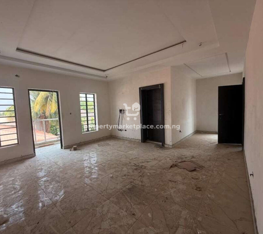 4 bedroom terrace duplex with Bq