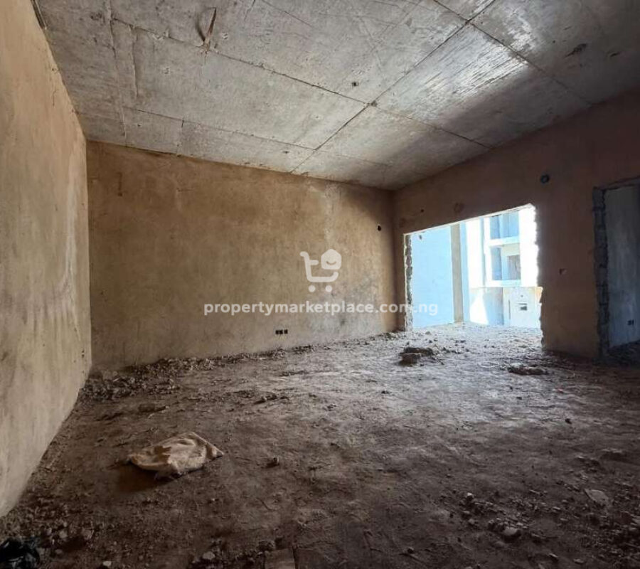 4 bedroom terrace duplex with Bq