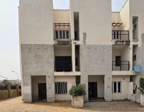 4 bedroom terrace duplex with Bq (shell level)
