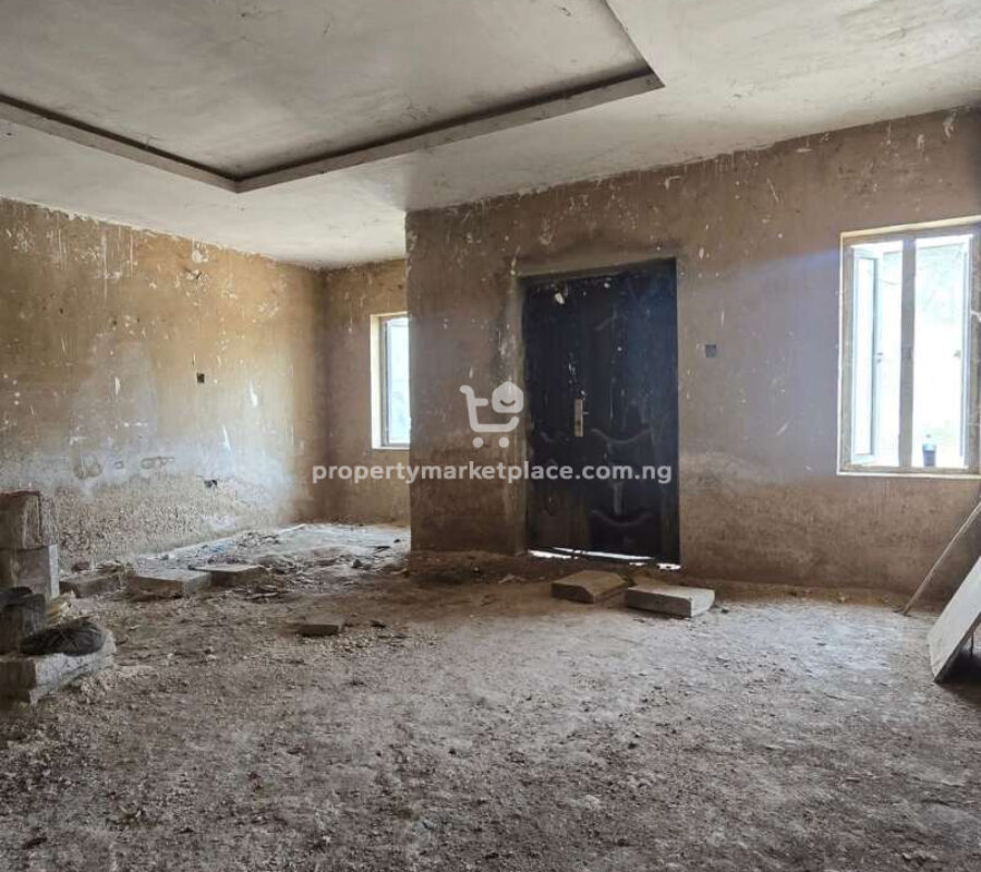 4 bedroom terrace duplex with Bq (shell level)