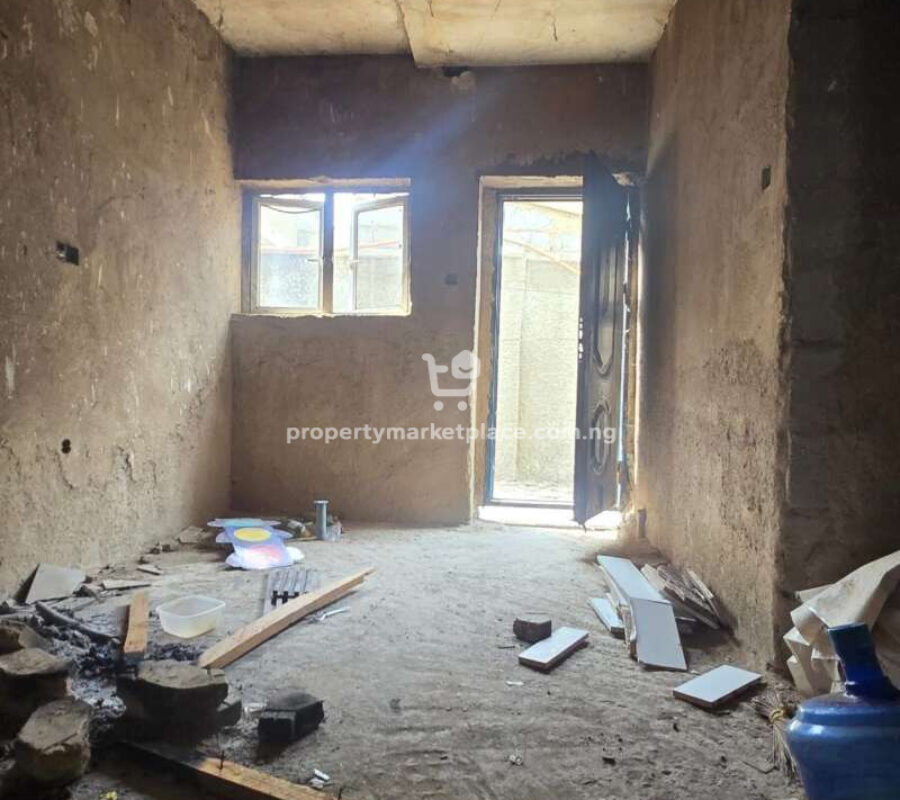 4 bedroom terrace duplex with Bq (shell level)